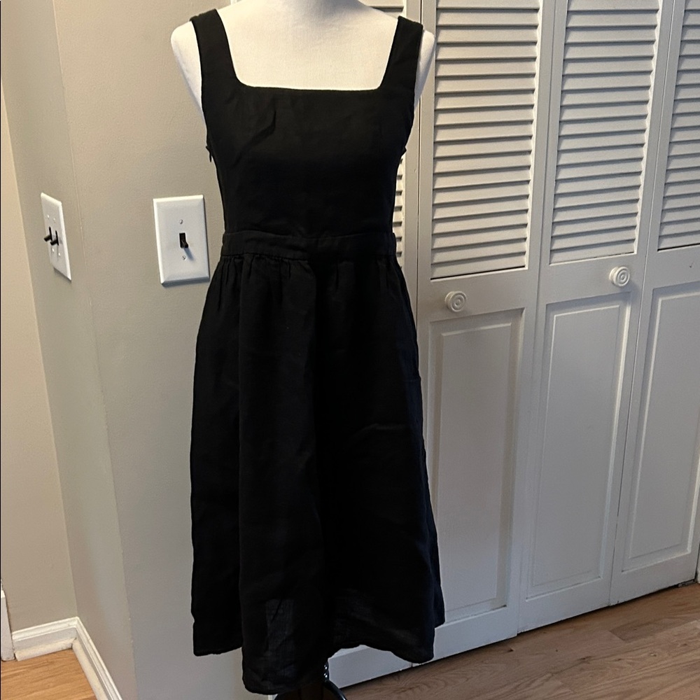 100% linen Black Midi Dress with Square Neck and pockets